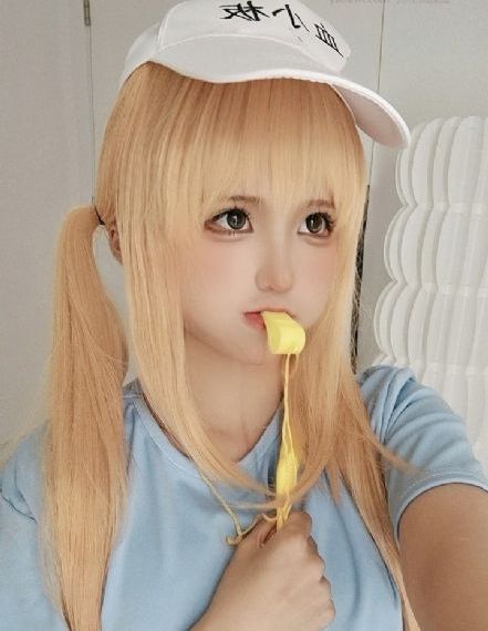 《我邻居的老婆2》